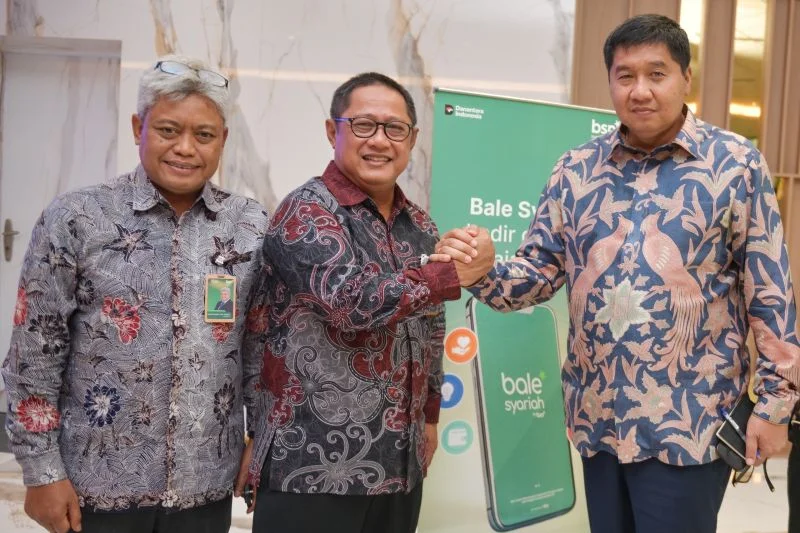 Foto :&nbsp;
Direktur Utama Bank BSN, Alex Sofjan Noor saat&nbsp;menerima kunjungan kerja Menteri Perumahan dan Kawasan Permukiman (PKP), Bapak Maruarar Sirait, di kantor pusat Bank BSN.